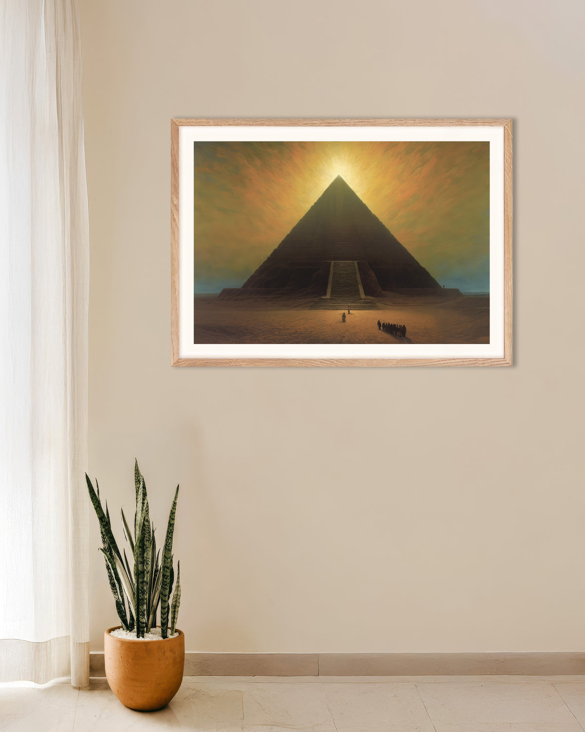Poster de Atmosférico, sombrio e místico, a Grande Pirâmide, com moldura de madeira natural