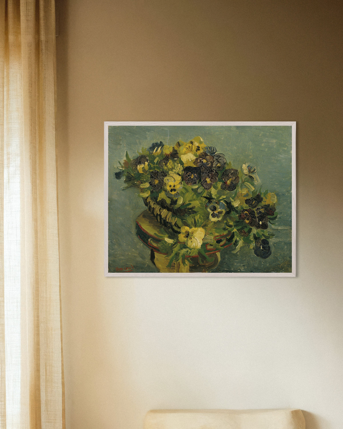 Poster de Cesto de Amores-perfeitos sobre uma Pequena Mesa (1887), de Vincent van Gogh, com moldura de madeira branca