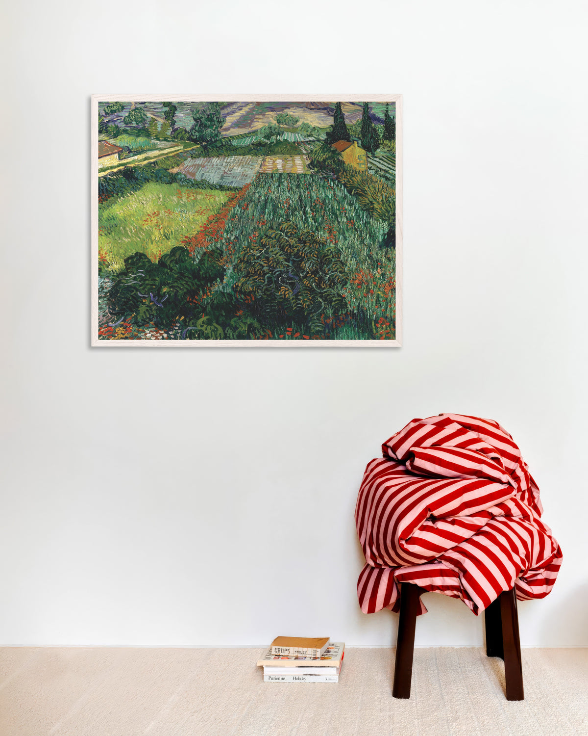 Poster de Campo com papoilas (1889), de Vincent van Gogh, com moldura de madeira branca