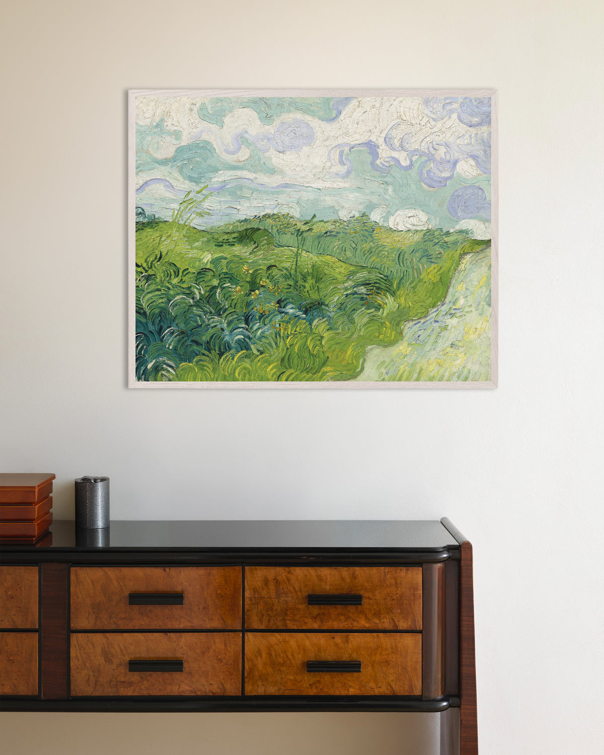 Poster de Campos de trigo verde, Auvers (1890), de Vincent van Gogh, com moldura de madeira branca