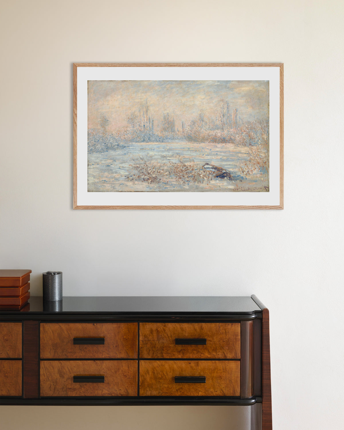 Poster A Geada (1880), de Claude Monet, com moldura de madeira natural
