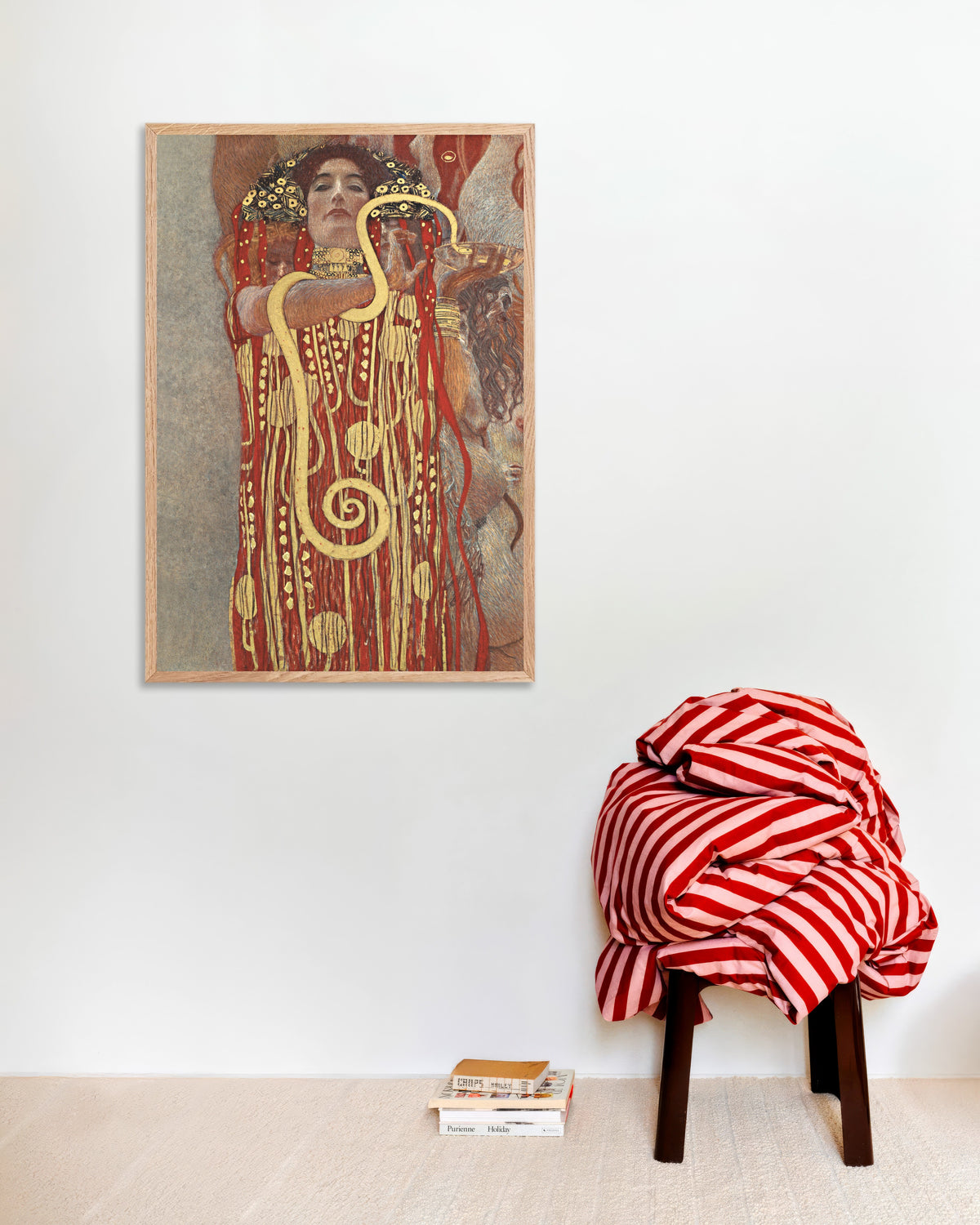 Poster Hígia, Pormenor de A Medicina (1907), de Gustav Klimt, com moldura de madeira natural