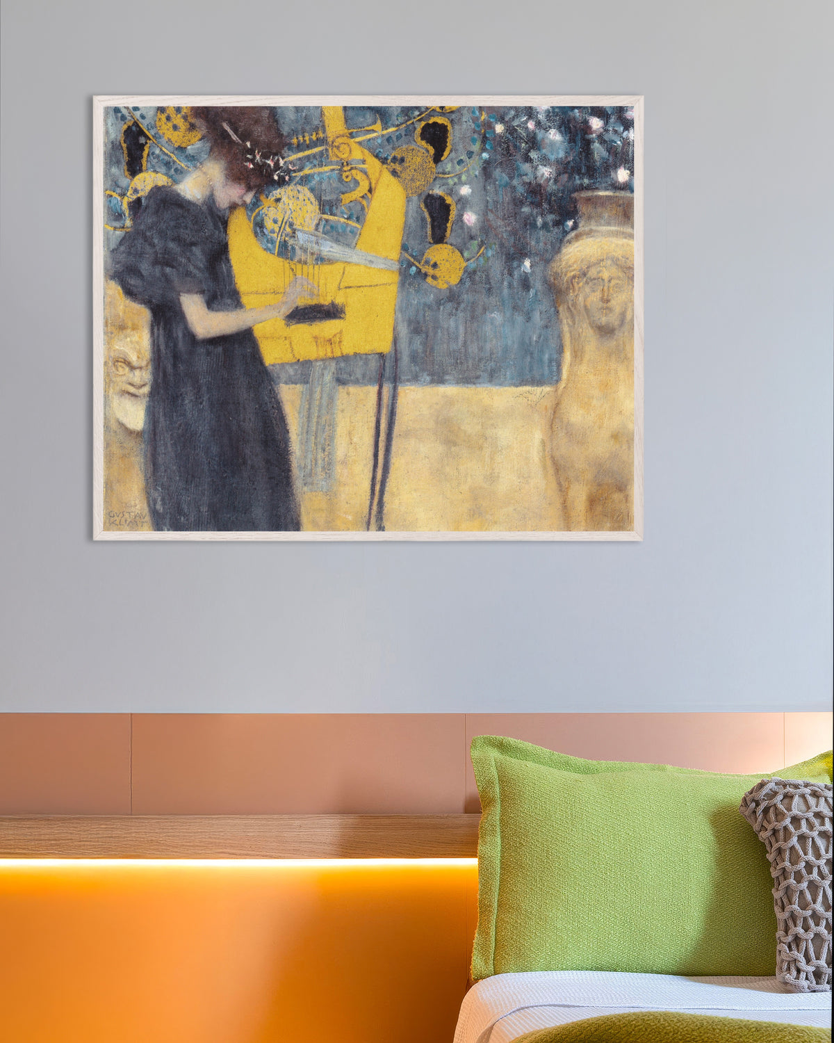 Poster A Música I (1895), de Gustav Klimt, com moldura de madeira branca
