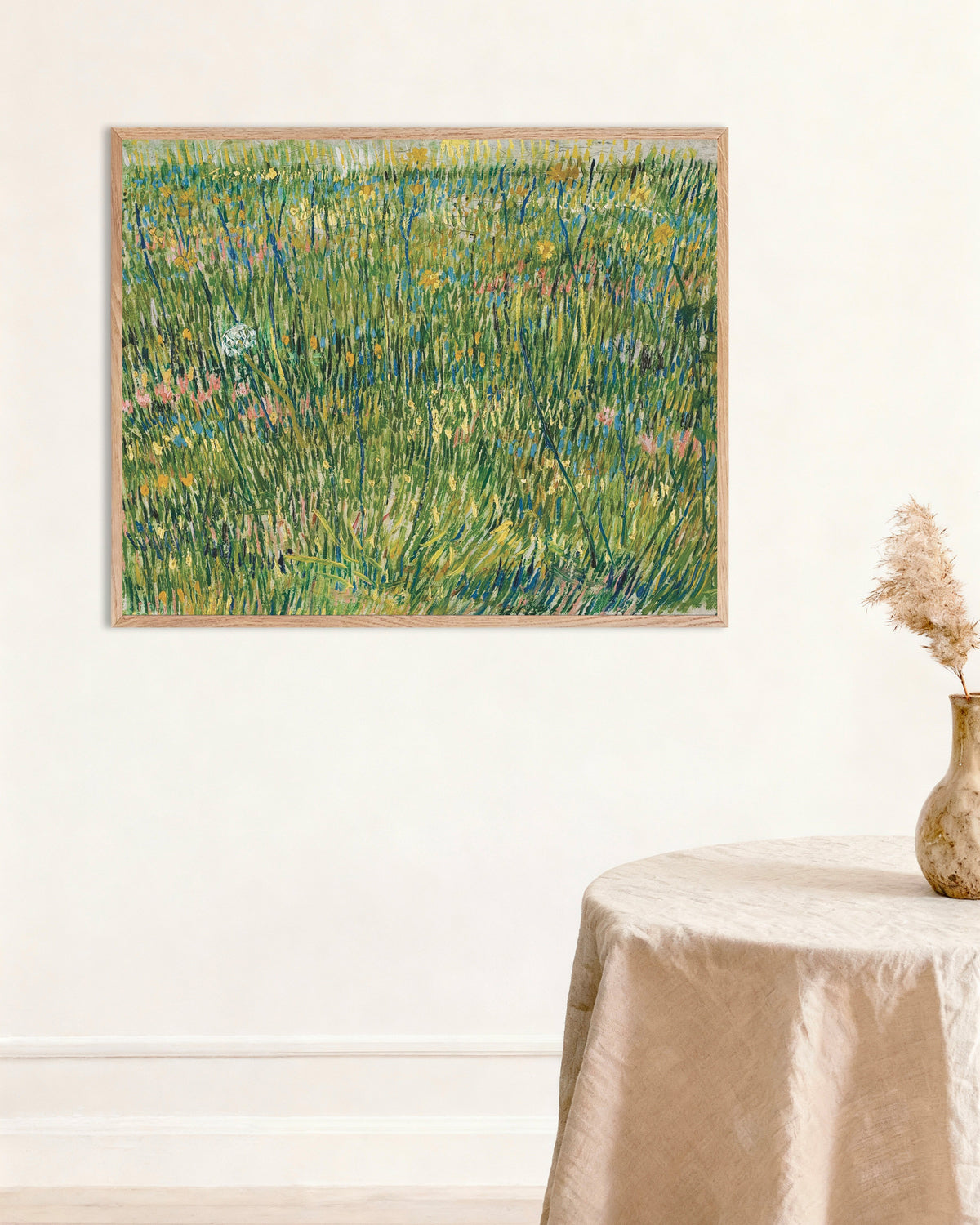 Poster de Mancha de relva (1887), de Vincent van Gogh, com moldura de madeira natural