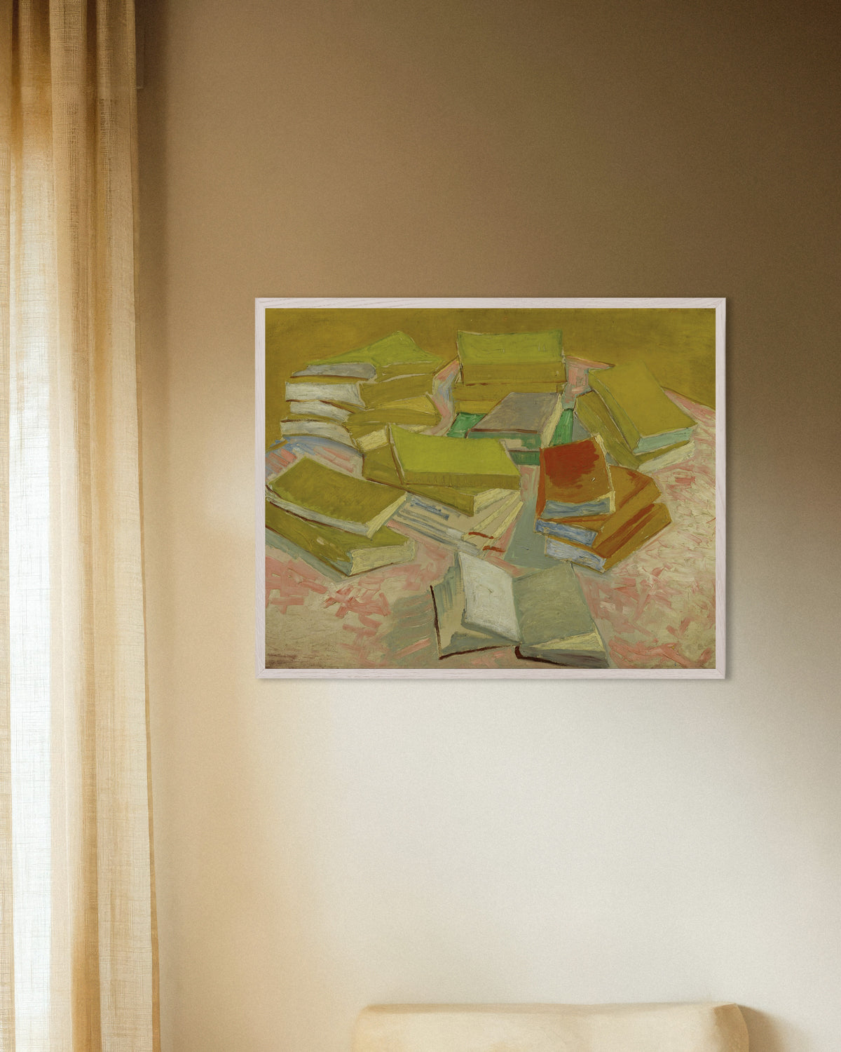 Poster de Pilha de romances franceses (1887), de Vincent van Gogh, com moldura de madeira branca