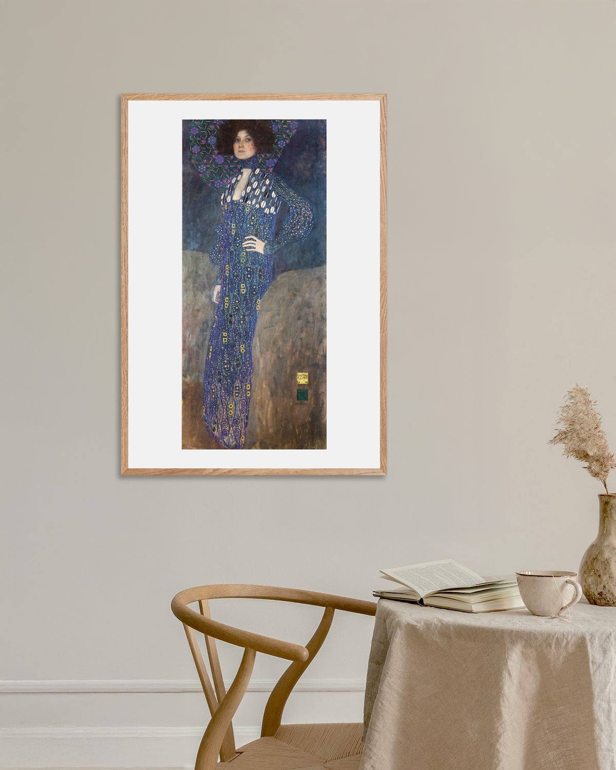 Poster Retrato de Emilie Flöge (1902), de Gustav Klimt, com moldura de madeira natural