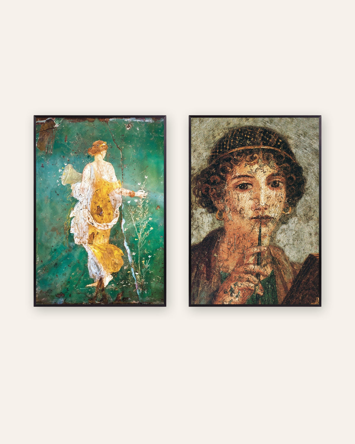 Conjunto de 2 posters de frescos romanos, Flora e Safo, com molduras de metal preto
