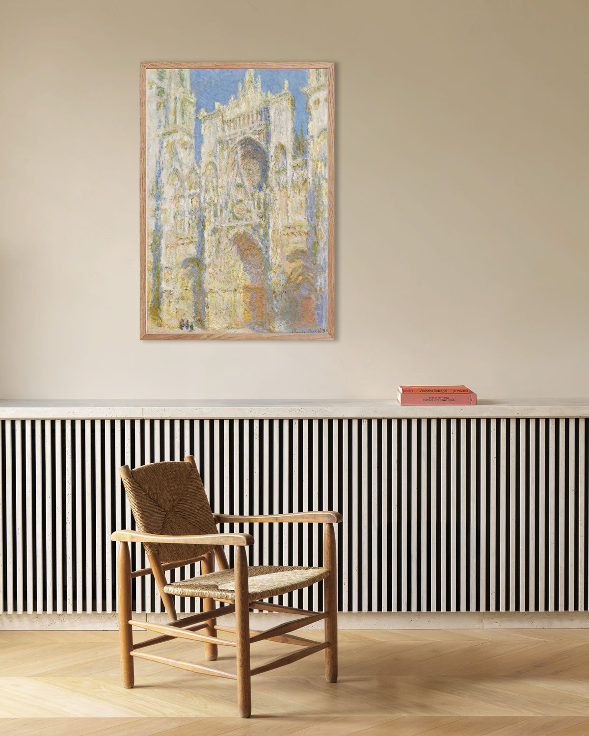 Poster A Catedral de Rouen, Fachada Oeste, Pleno Sol (1894), de Claude Monet, com moldura de madeira natural