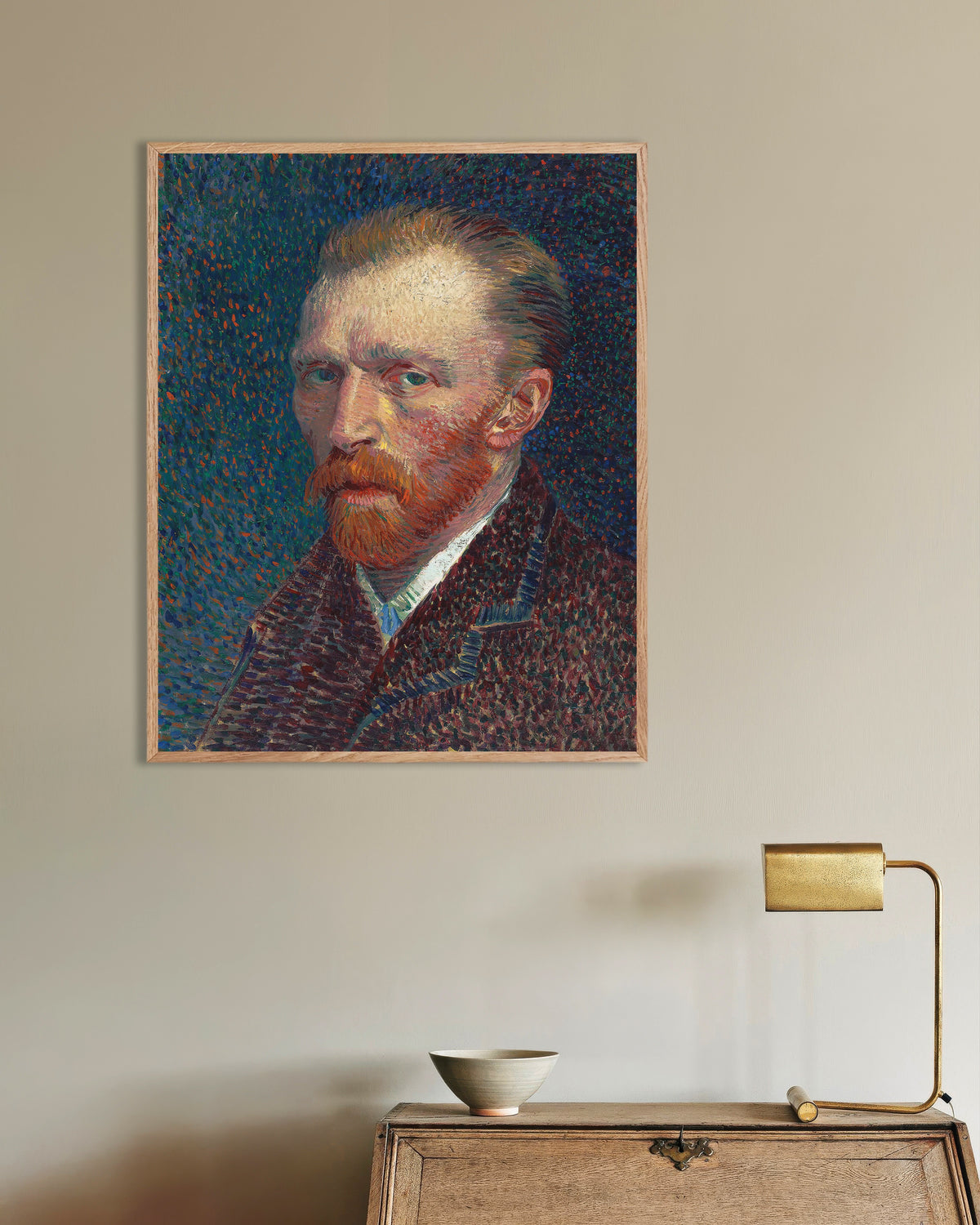 Poster de Autorretrato sobre Fundo Azul com Pontos (1887), de Vincent van Gogh, com moldura de madeira natural