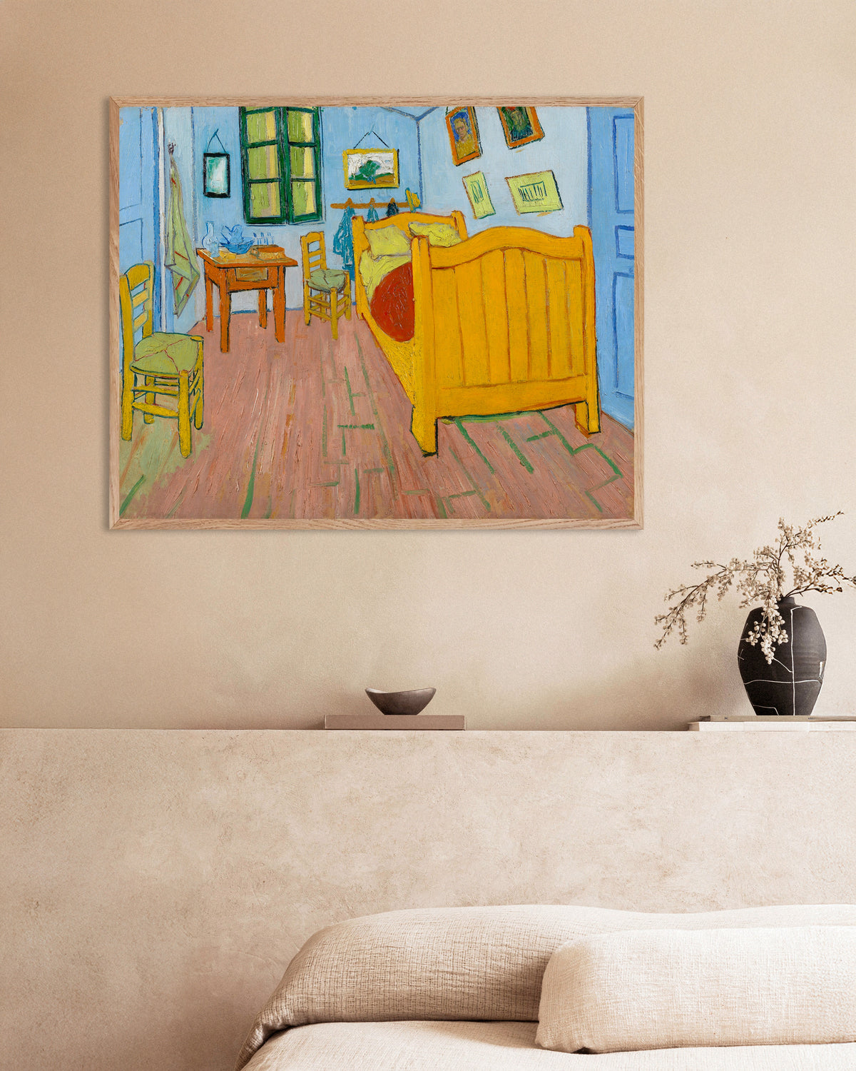 Poster de O Quarto (1888), de Vincent van Gogh, com moldura de madeira natural