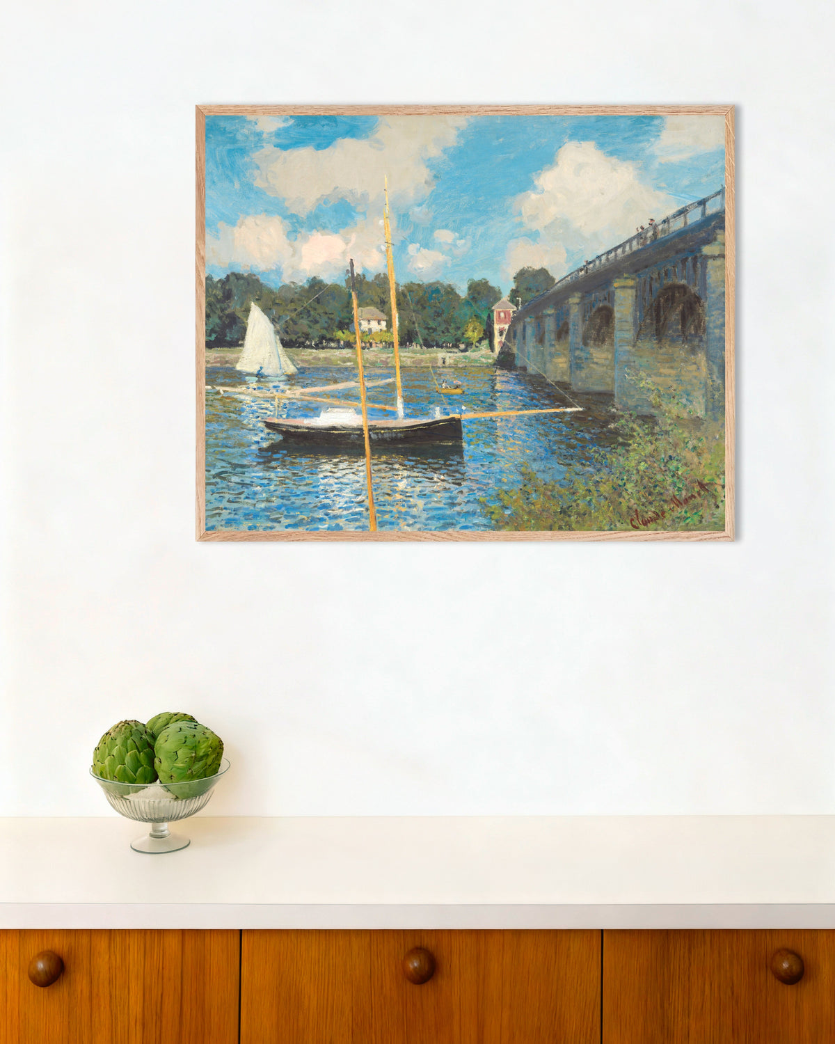 Poster A Ponte em Argenteuil (1874), de Claude Monet, com moldura de madeira natural