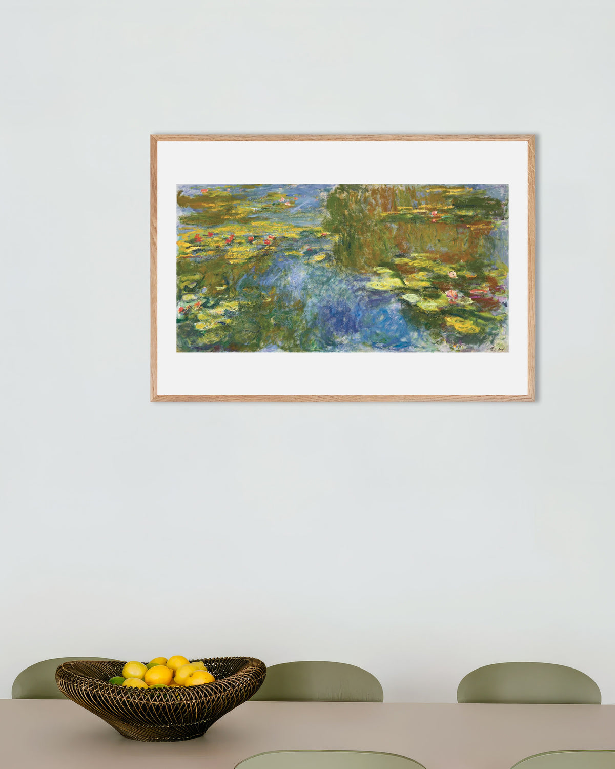 Poster O Lago dos Nenúfares (c. 1917–1919), de Claude Monet, com moldura de madeira natural