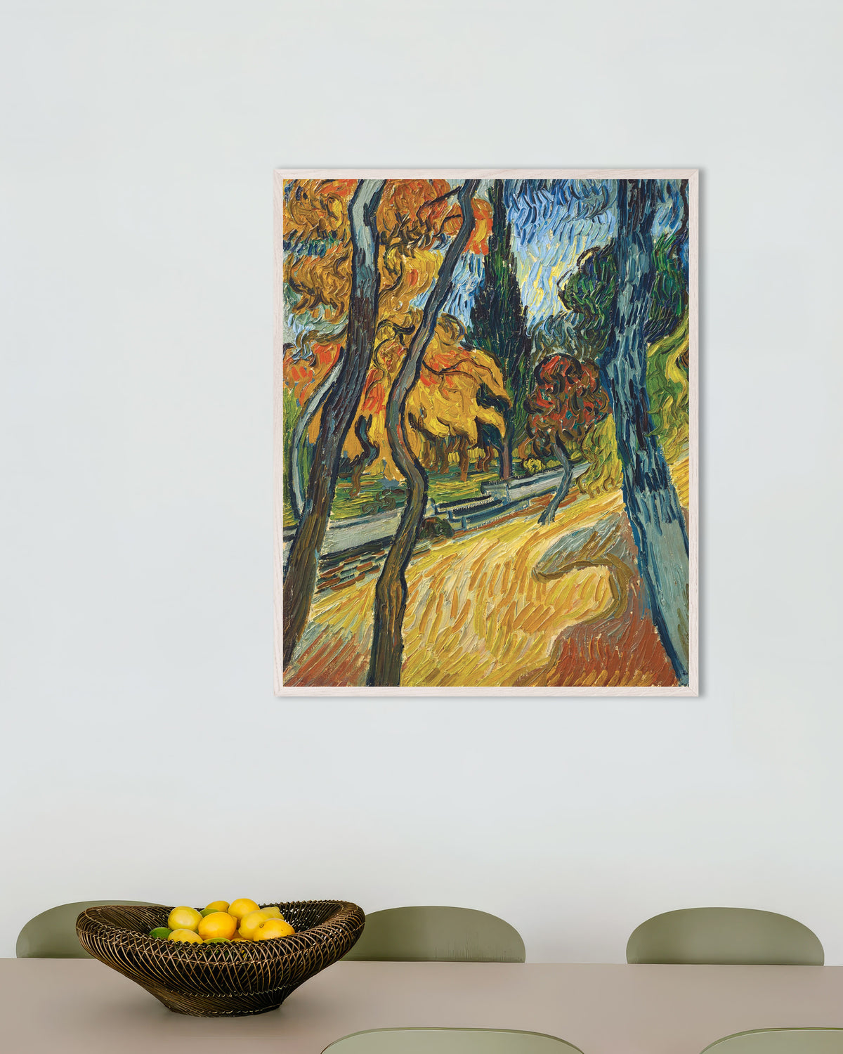 Poster de Árvores no Jardim do Asilo (1889), de Vincent van Gogh, com moldura de madeira branca