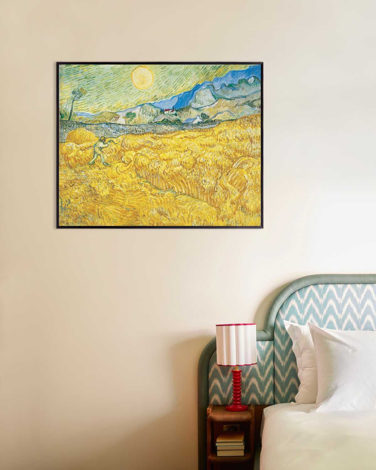Poster de Campo de trigo atrás do Hospital de Saint-Paul com um ceifeiro (1889), de Vincent van Gogh, com moldura metálica