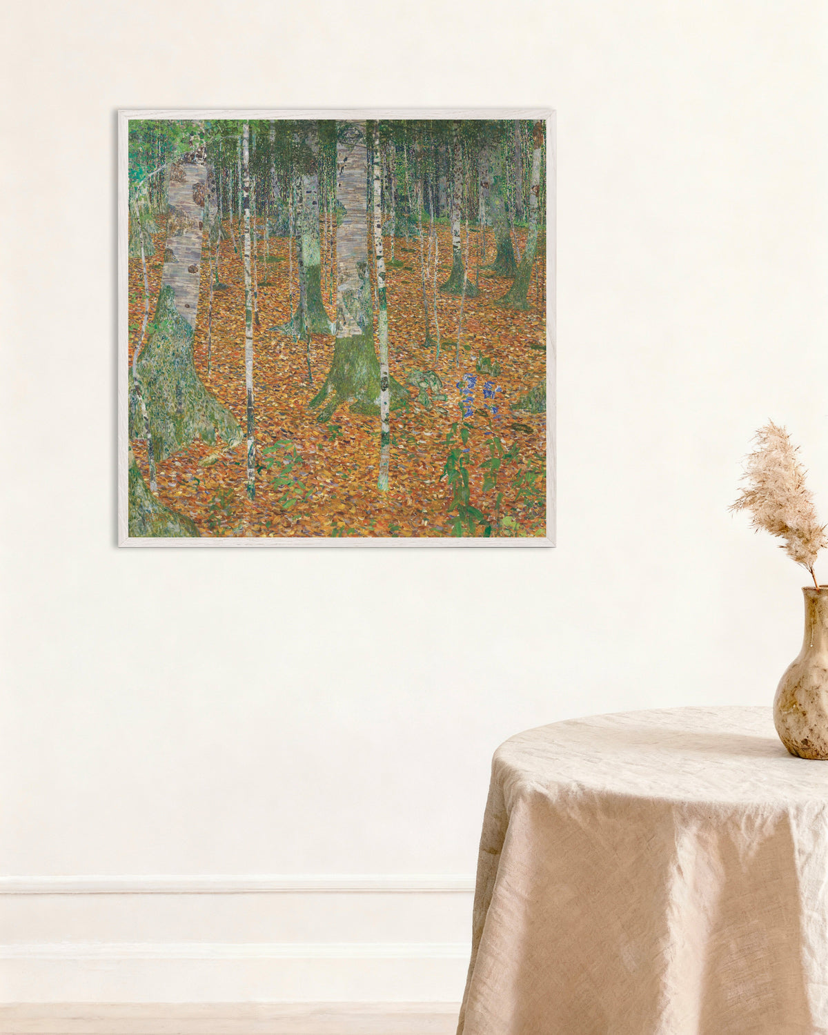 Poster Bosque de Bétulas (1903), de Gustav Klimt, com moldura de madeira branca