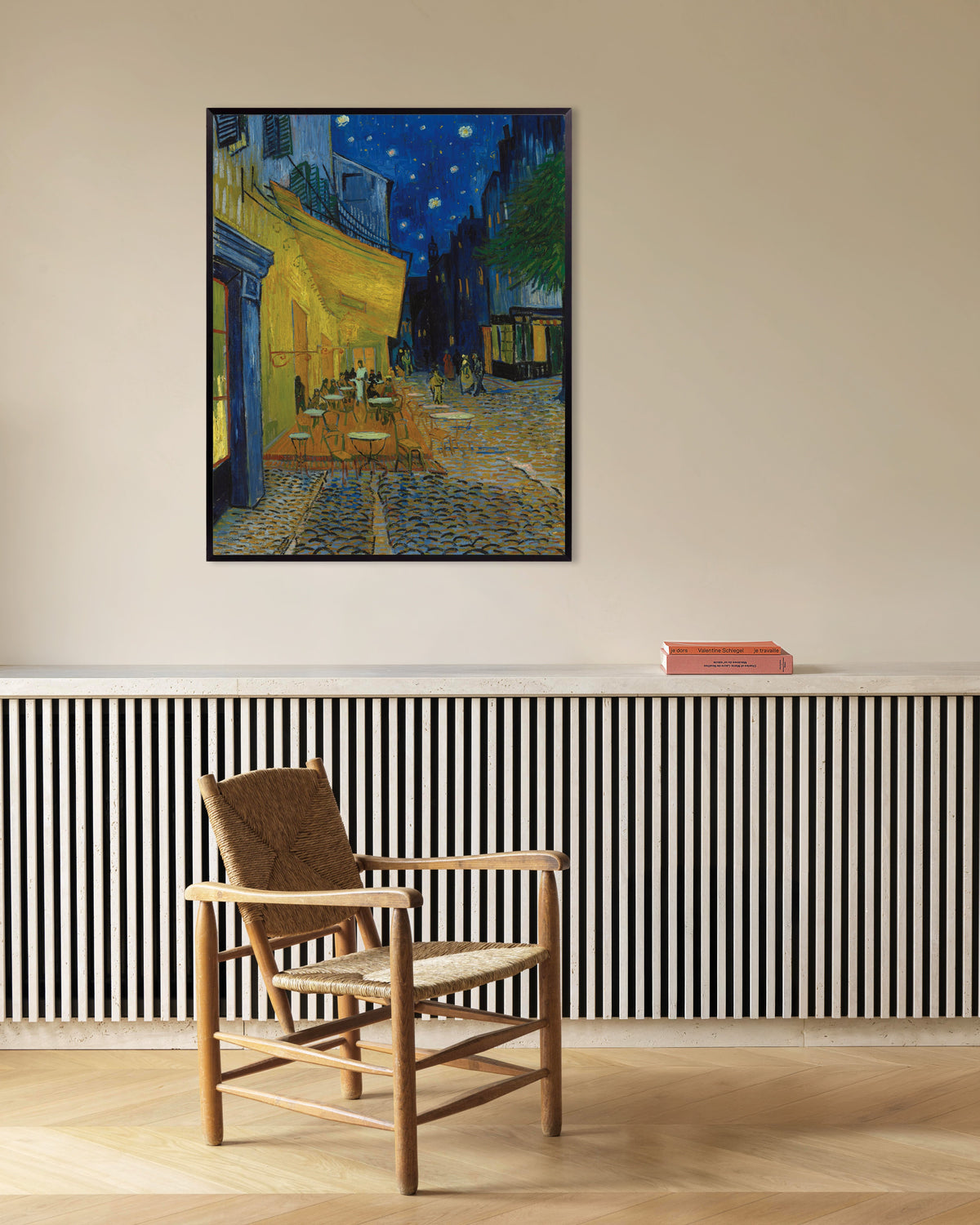 Poster «Terraço do Café à Noite» (1888), de Vincent van Gogh, com moldura metálica