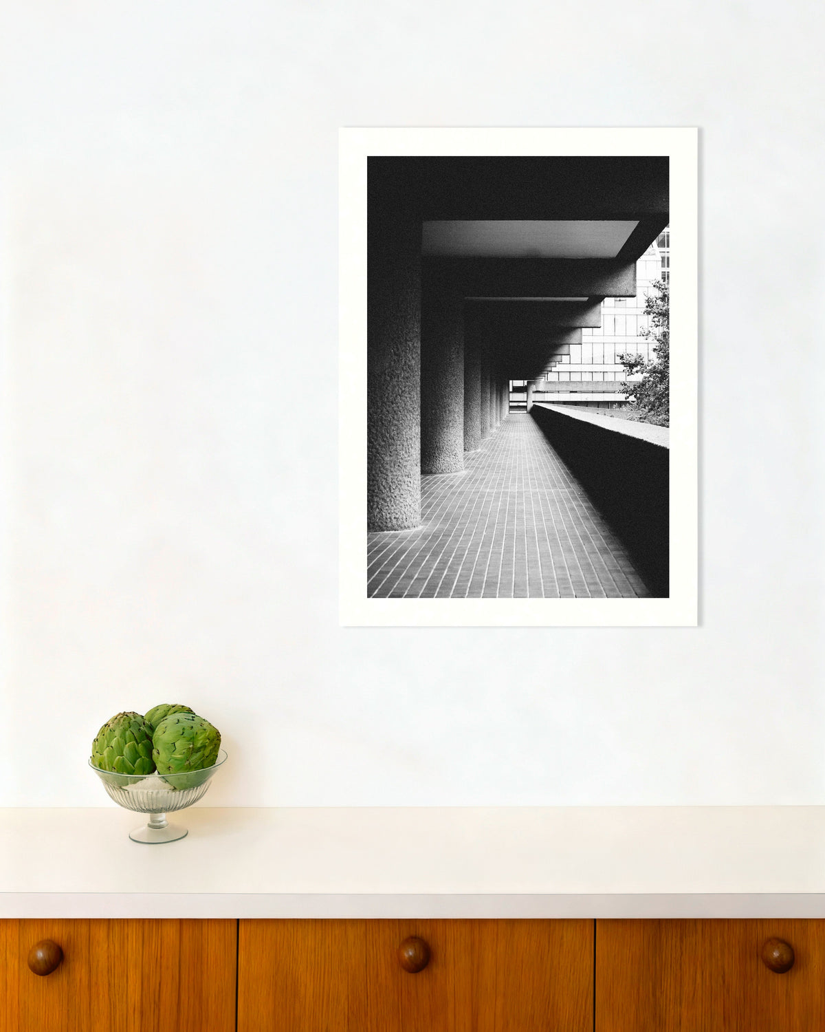Poster «Galeria Coberta com Colunas Rústicas»
