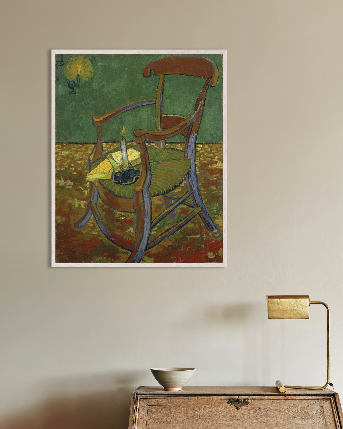 Poster de A Cadeira de Gauguin (1888), de Vincent van Gogh, com moldura de madeira branca