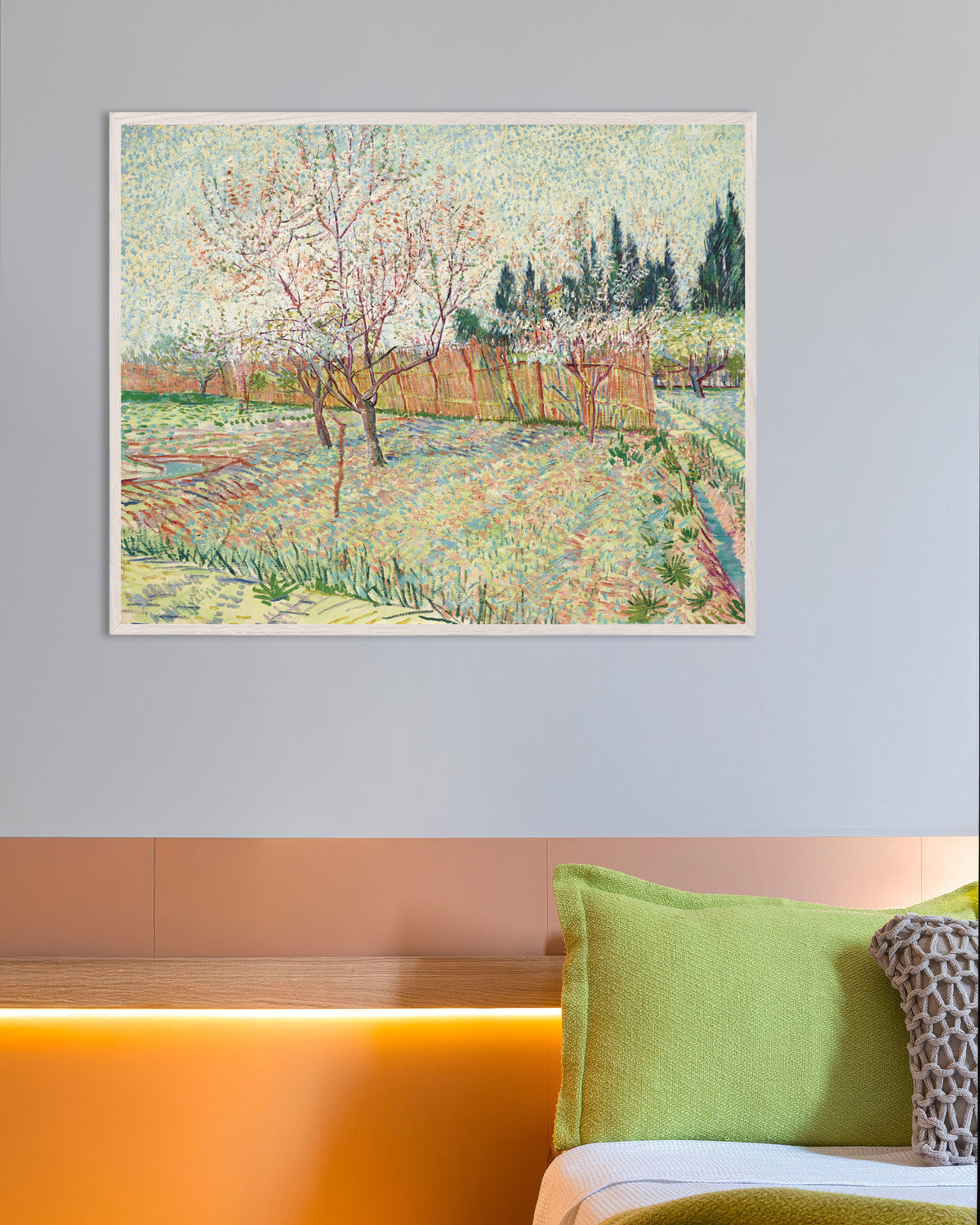 Poster de Pomar Delimitado por Ciprestes (1888), de Vincent van Gogh, com moldura de madeira branca