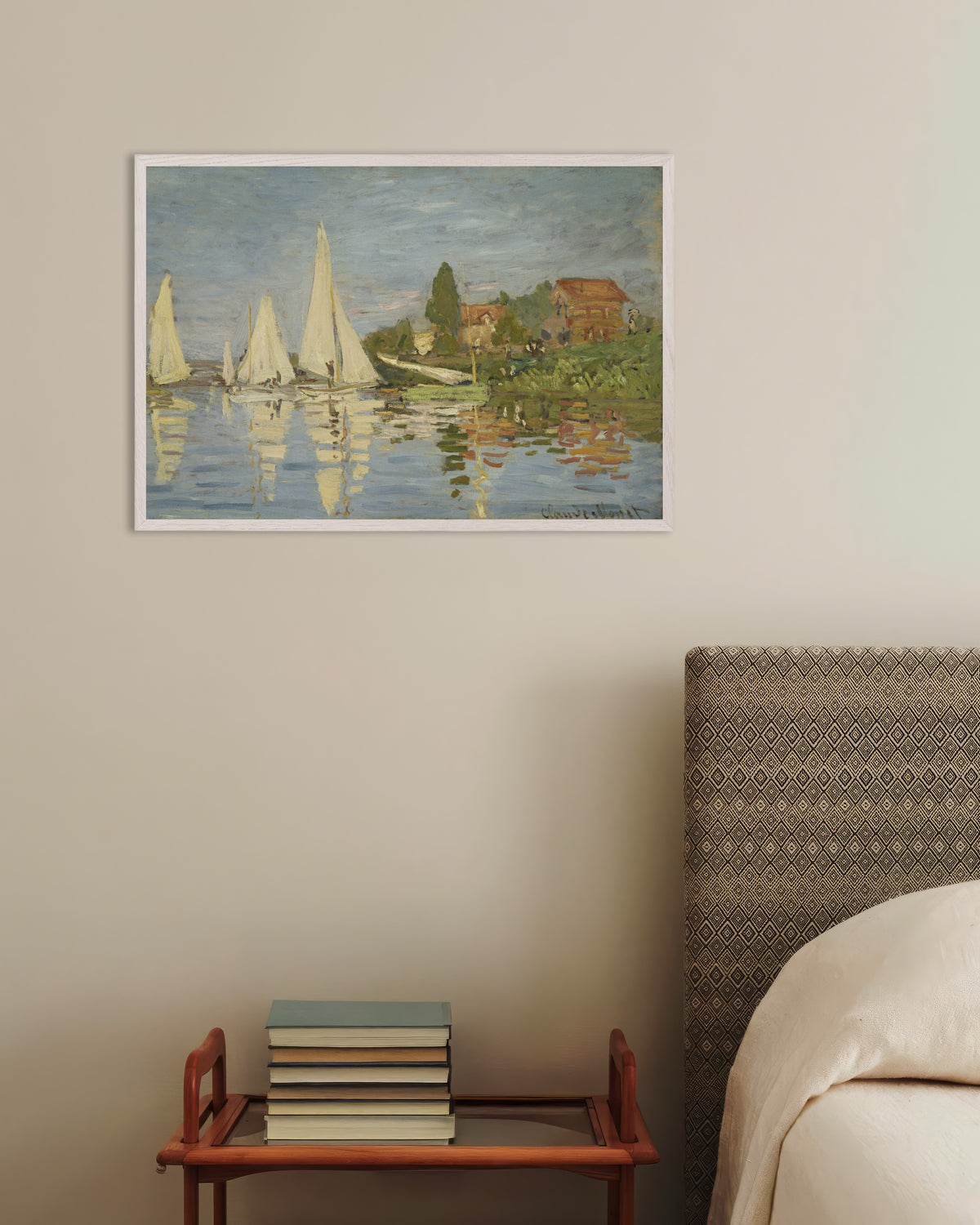 Poster Regatas em Argenteuil (c. 1872), de Claude Monet, com moldura de madeira branca