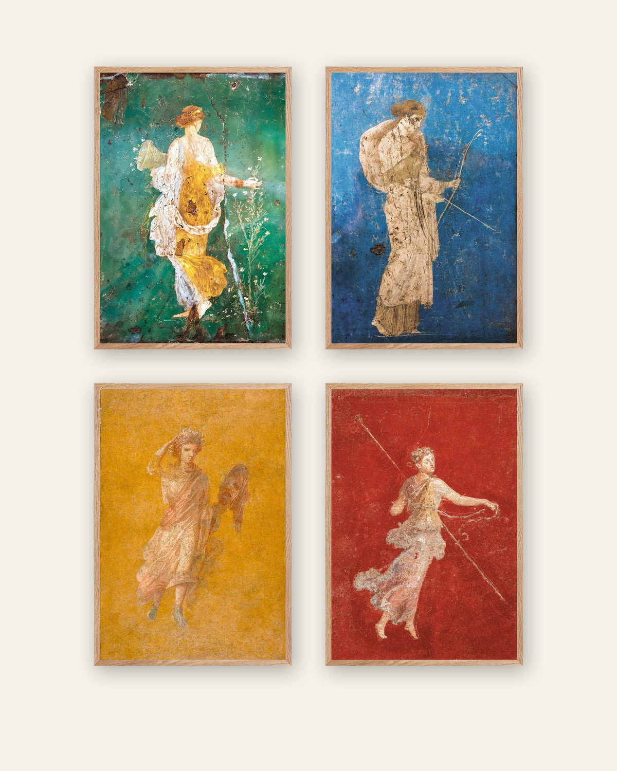 Conjunto de 4 posters de frescos romanos, Flora, Ártemis, Melpómene e Ménade, com molduras de madeira natural