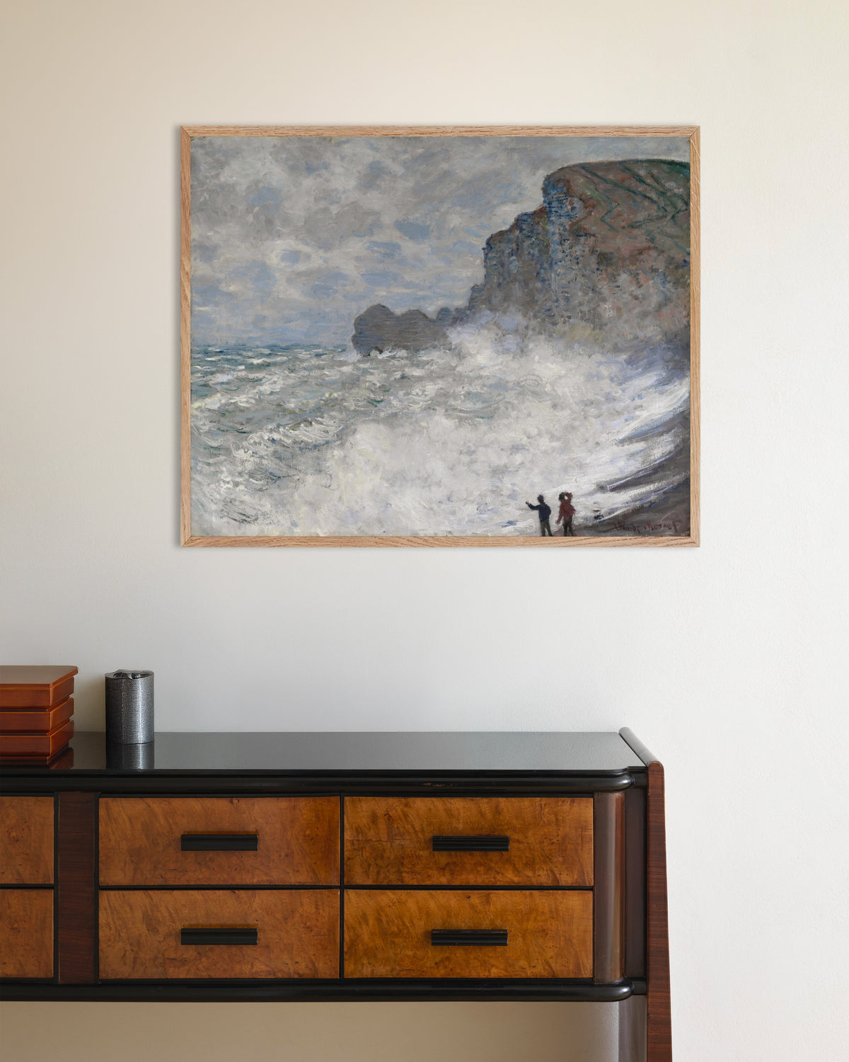 Poster Tempestade em Étretat (1883), de Claude Monet, com moldura de madeira natural
