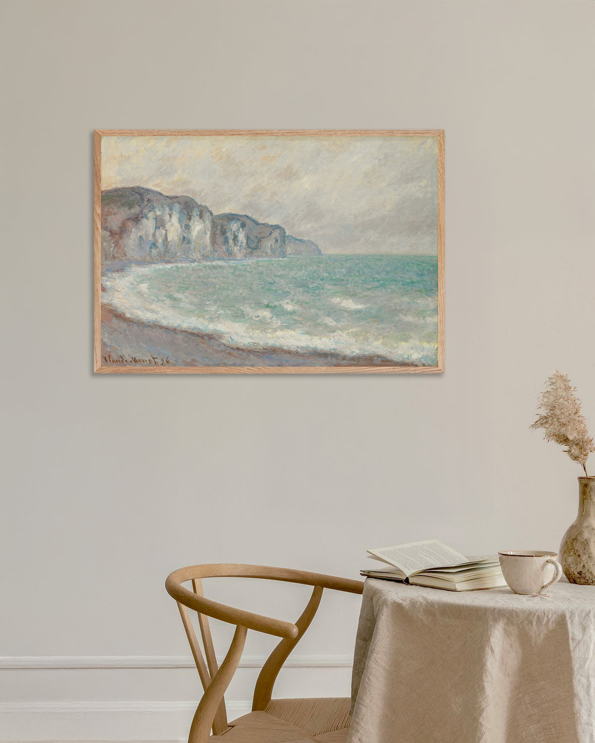 Poster A Falésia de Pourville (1896), de Claude Monet, com moldura de madeira natural