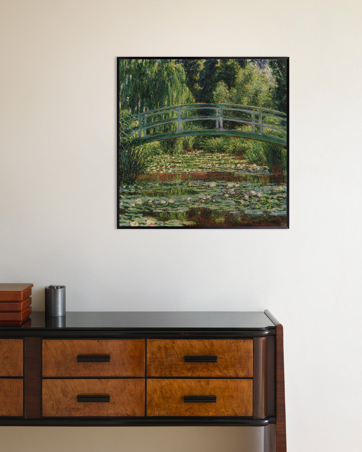 Poster A Ponte Japonesa e o Lago dos Nenúfares, Giverny (1899), de Claude Monet, com moldura de metal