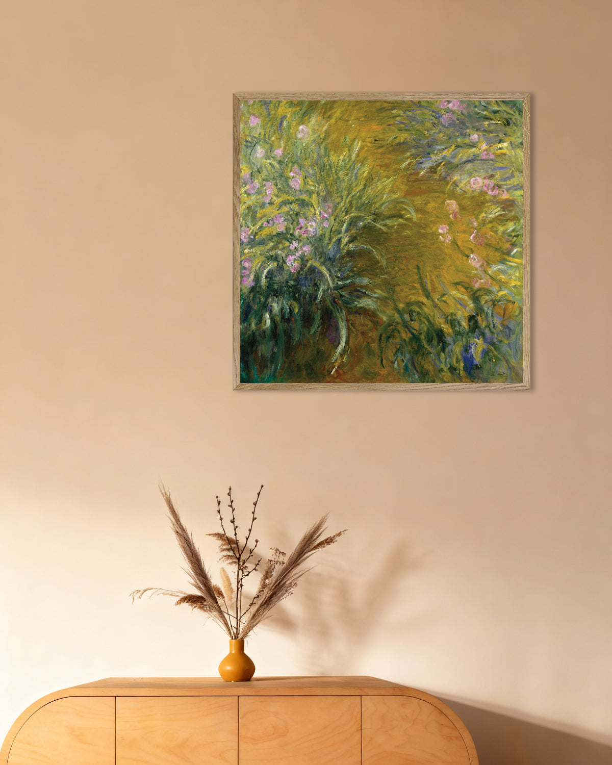 Poster O Caminho entre as Íris (1914–1917), de Claude Monet, com moldura de madeira natural
