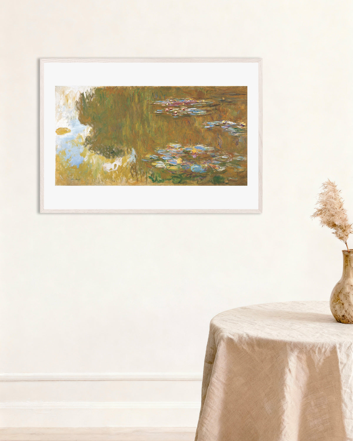 Poster Lago dos Nenúfares com Reflexos de Salgueiro (c. 1917–1919), de Claude Monet, com moldura de madeira branca