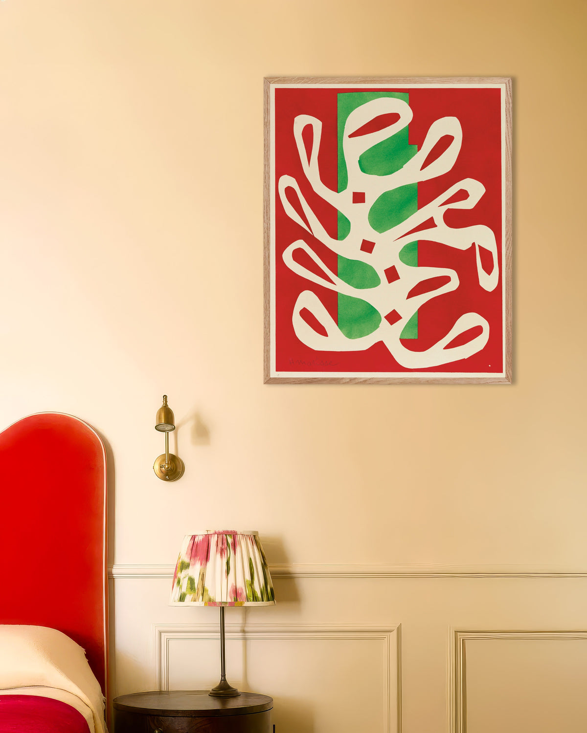 Poster de Alga Branca sobre Fundo Vermelho e Verde (1947), de Henri Matisse, com moldura de madeira natural