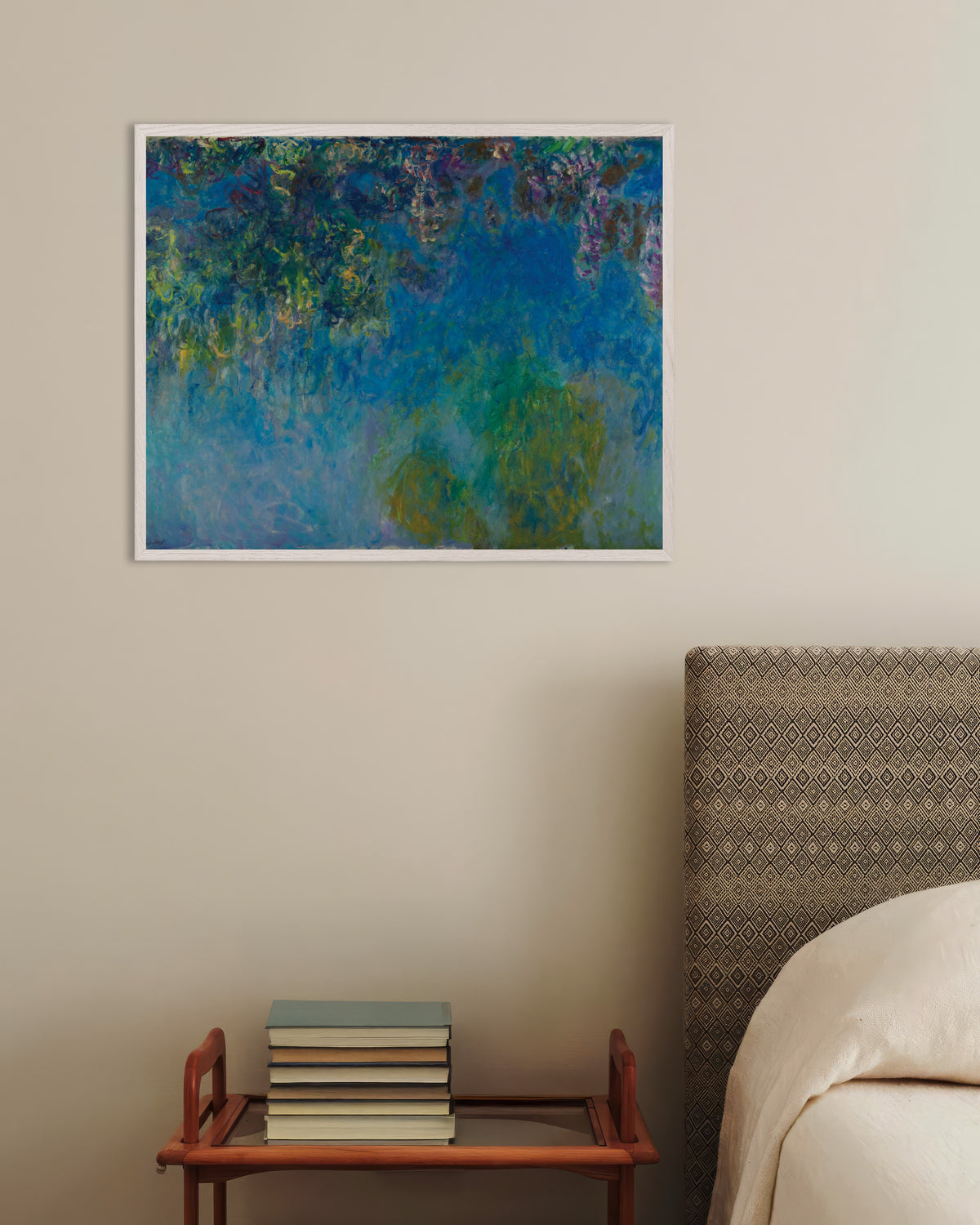 Poster Glicínias (c. 1925), de Claude Monet, com moldura de madeira branca