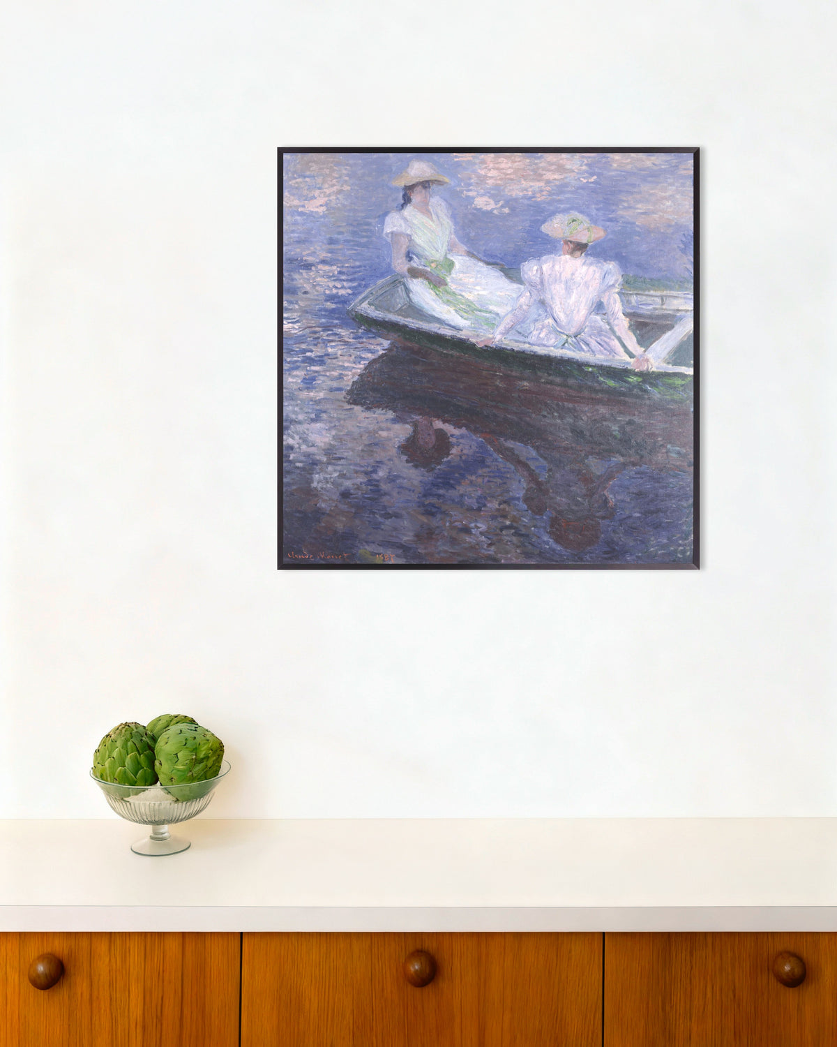 Poster Raparigas num Barco (1887), de Claude Monet, com moldura de metal